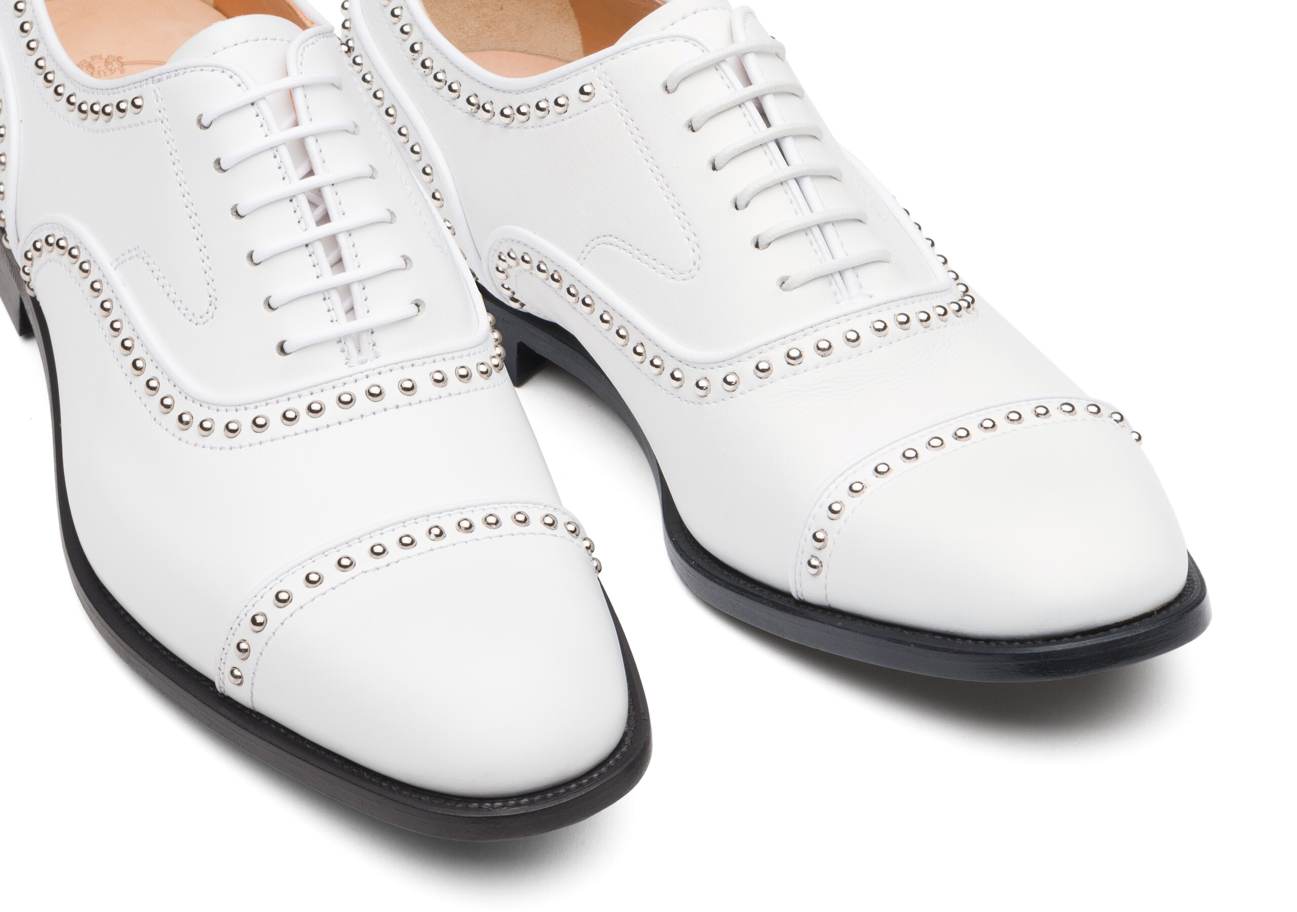Anna met. 2 Church's Polished Binder Oxford Stud White