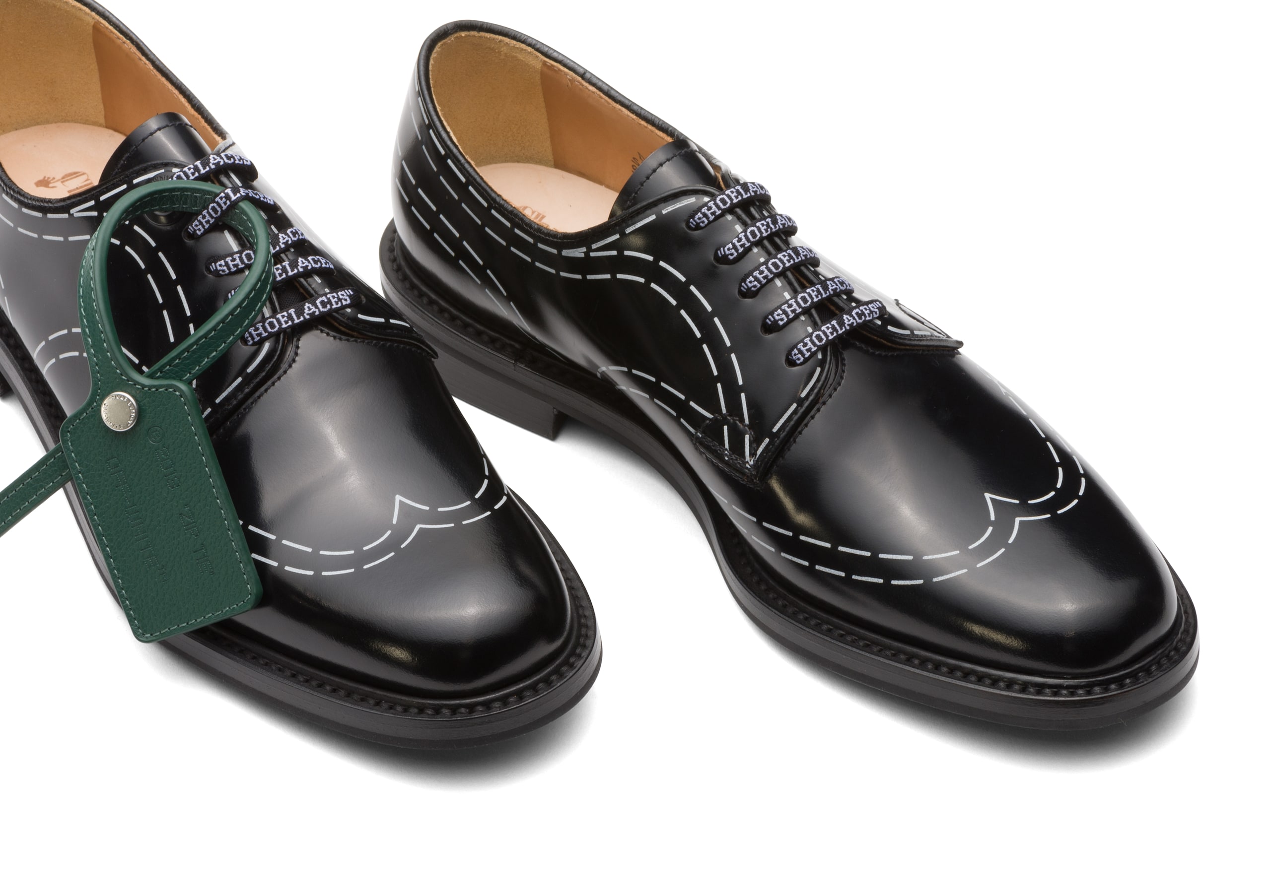 Shannon cut lines w Church's Derby en cuir verni, noir Noir