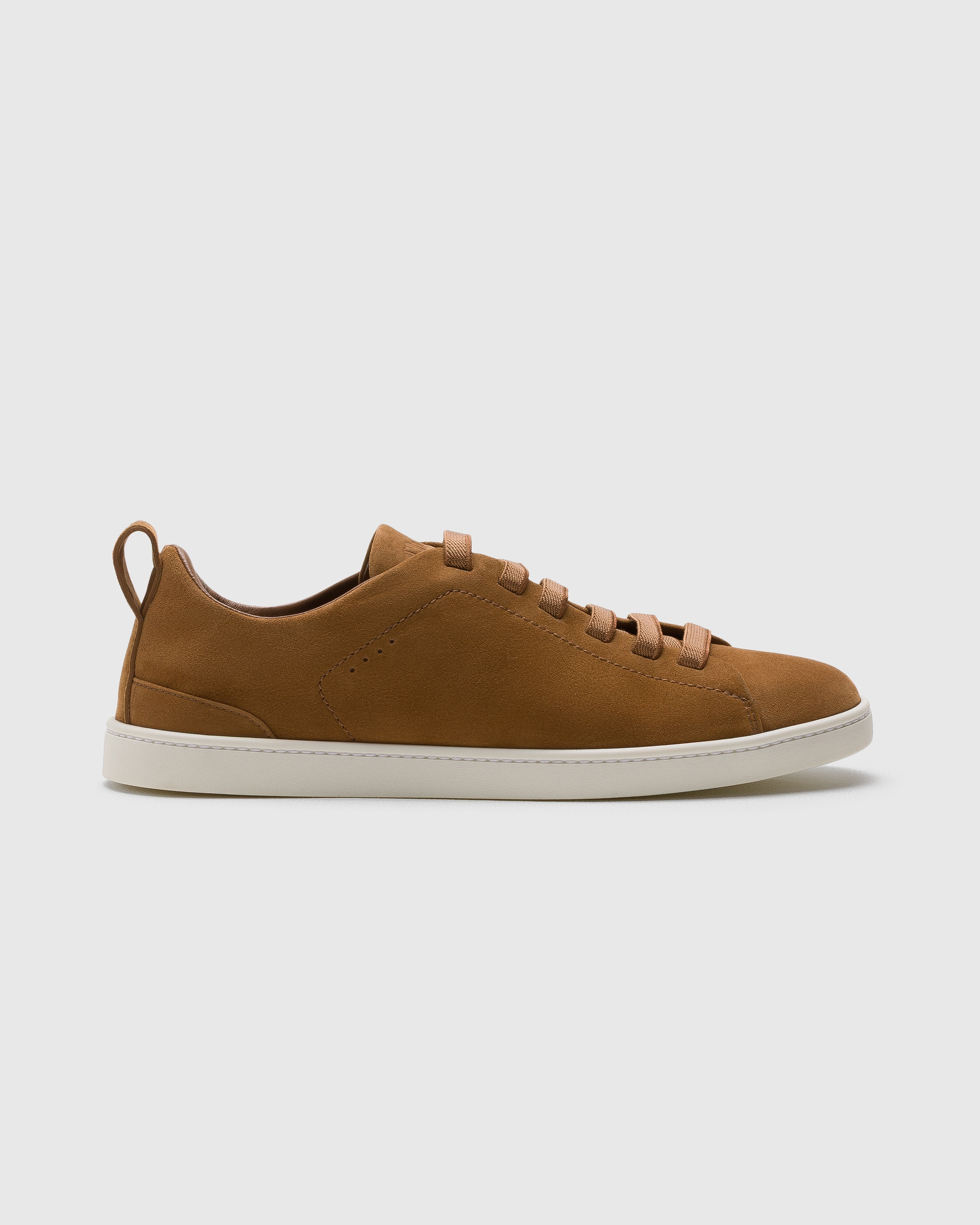 Church's レイトン スエード メンズシューズ 革靴 ベージュ Walnut Suede Slip-on Sneaker | Church's