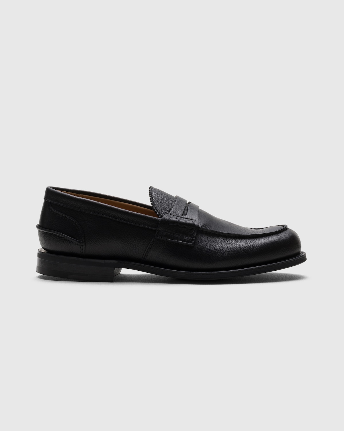 CC LOAFER 25S IN BLACK LAMBSKIN WITH GOLD HARDWARE main image 0