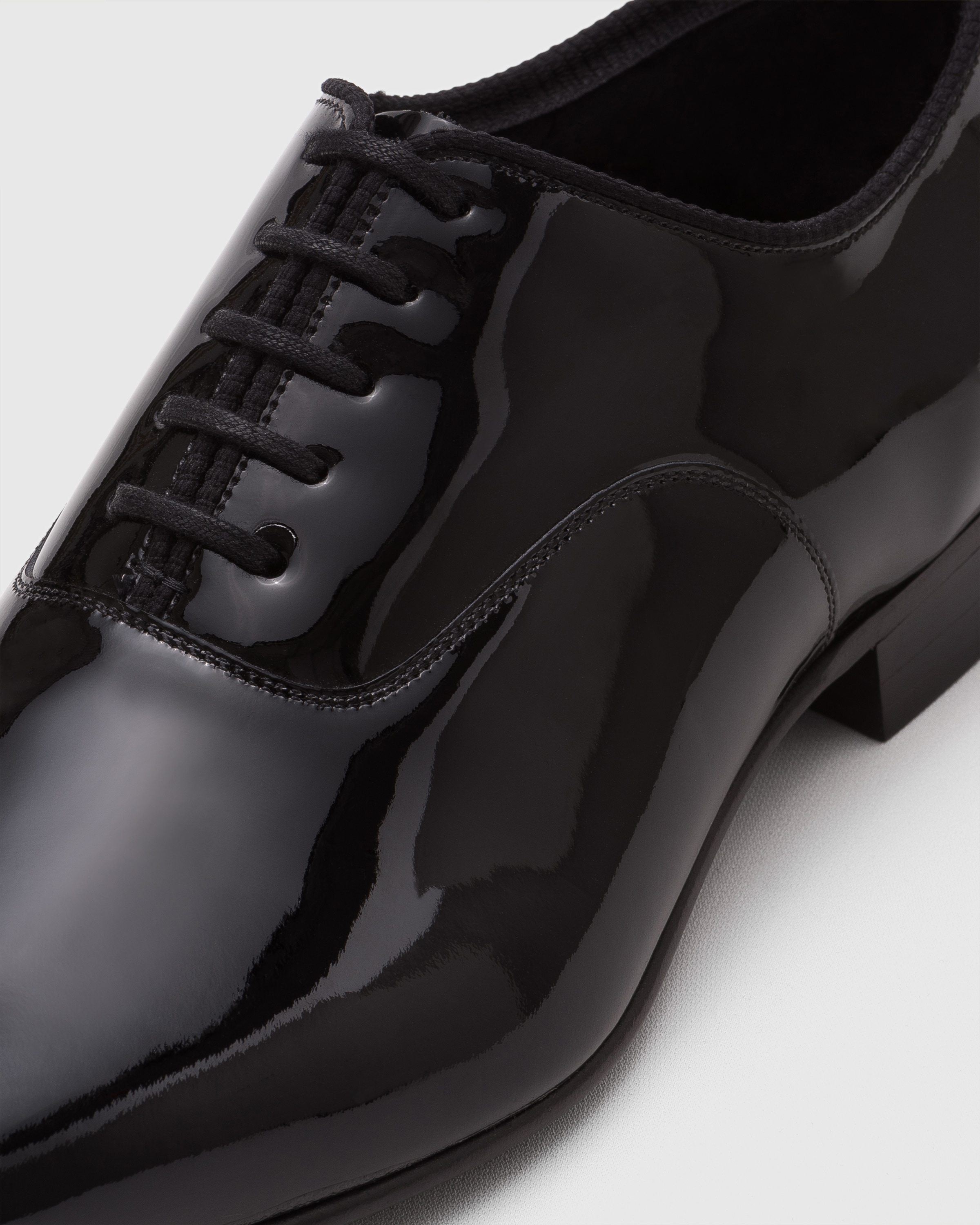 Oxford Brogue in Vernice per uomo ideale per Cerimonia Church s