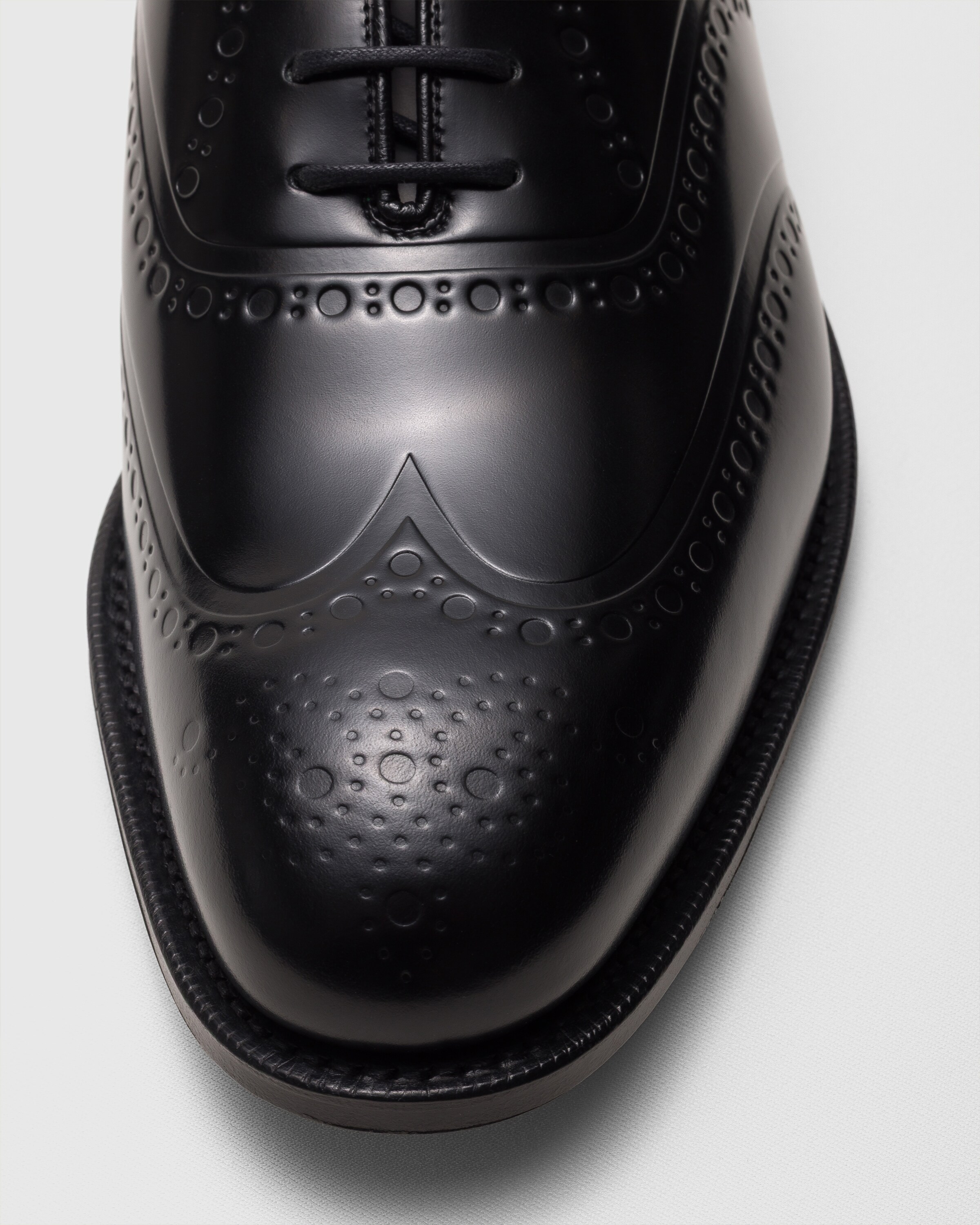 Black Polished Binder Oxford Brogue | Church's