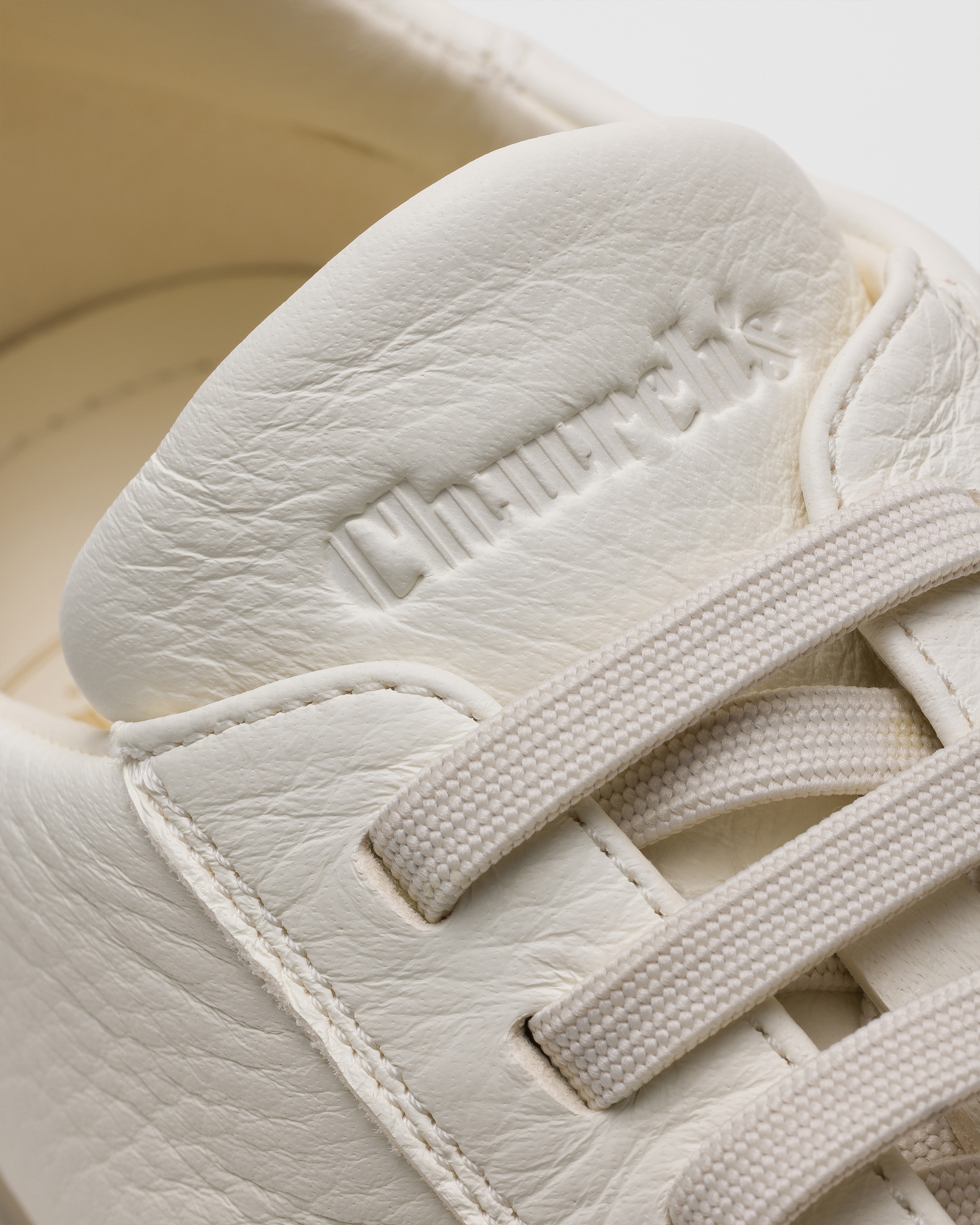 スニーカー Church's SS25 Church's Sneakers White (EEG082 9WPF0ALL) チャーチのクラシックな白レザースニーカー [Church's – Boland