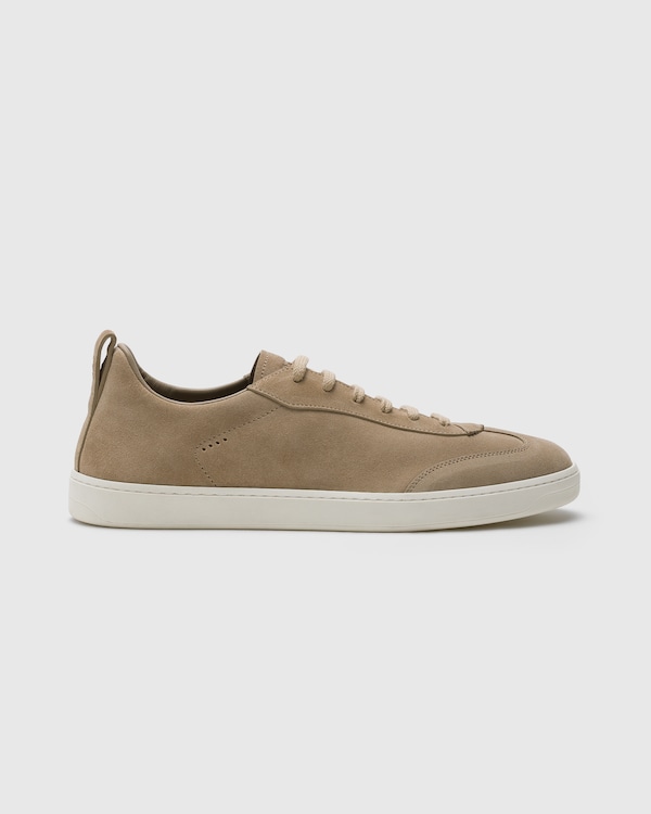 Basket en veau velours