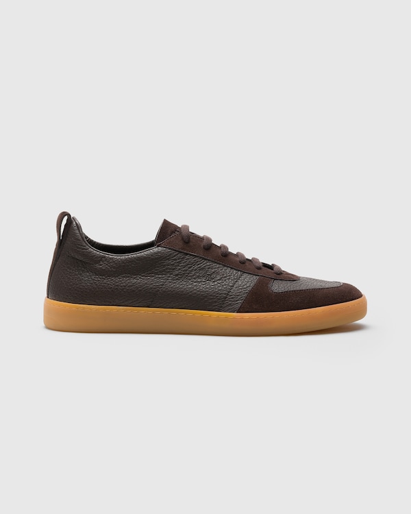 Basket en daim et veau velours