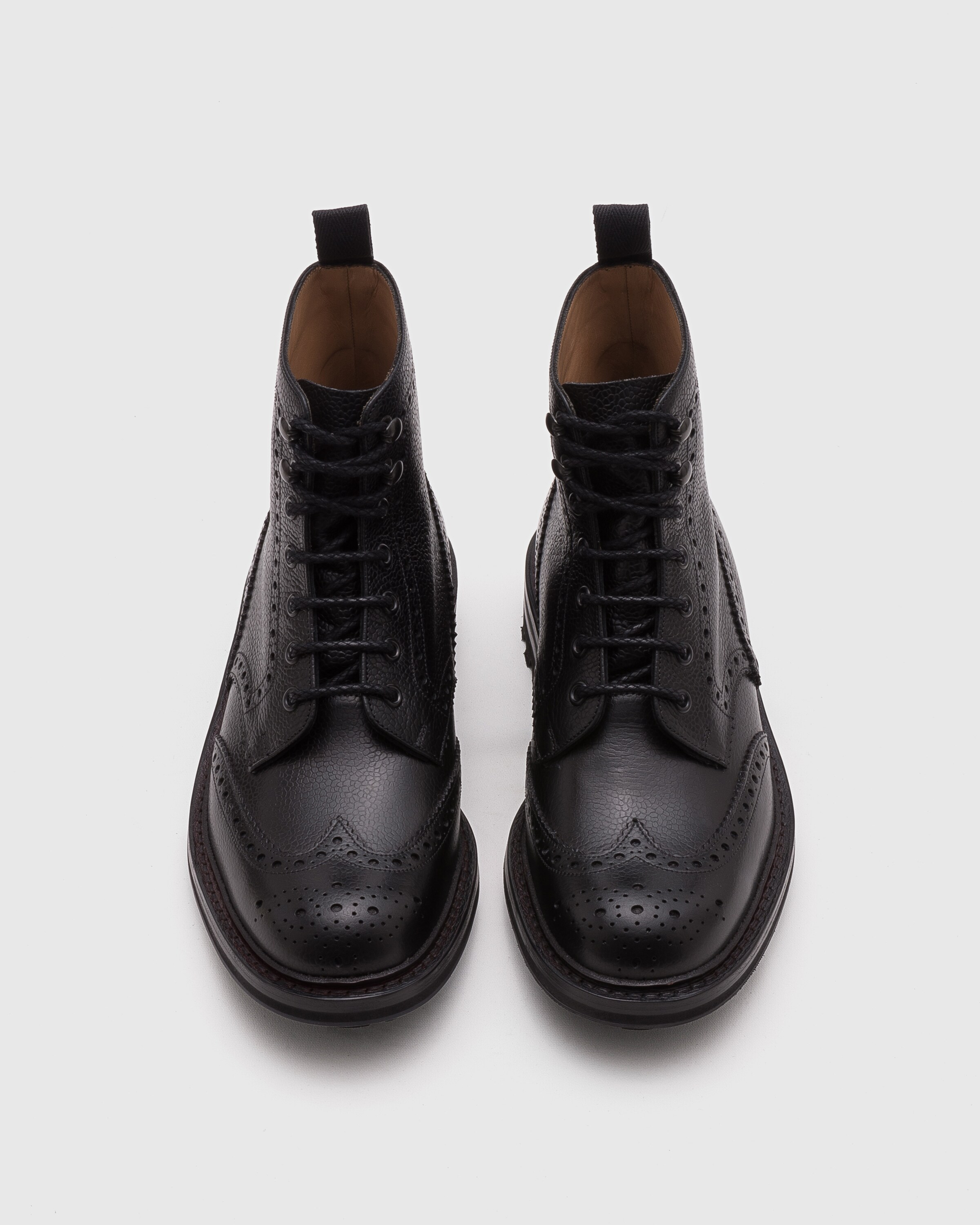 Black Highland Grain Lace-Up Boot Brogue | Church's Black Highland Grain Lace-Up Boot Brogue | Church's