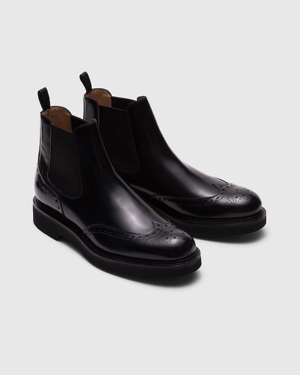 Polished Fumè Chelsea Boot Black