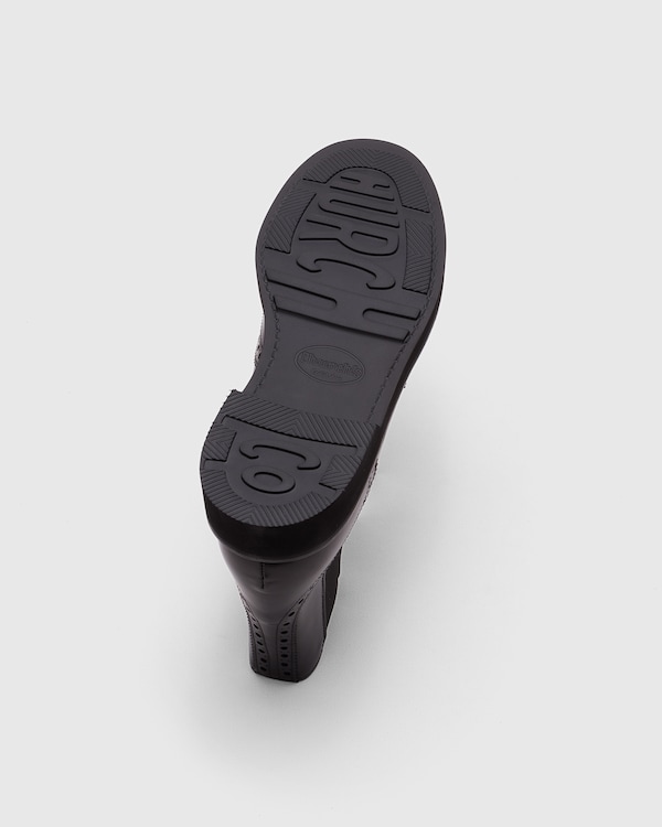 Polished Fumè Chelsea Boot Black